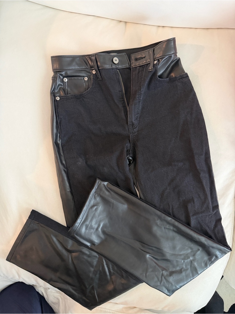 Abercrombie & Fitch The '90s Straight Ultra High Rise Jeans - Black
